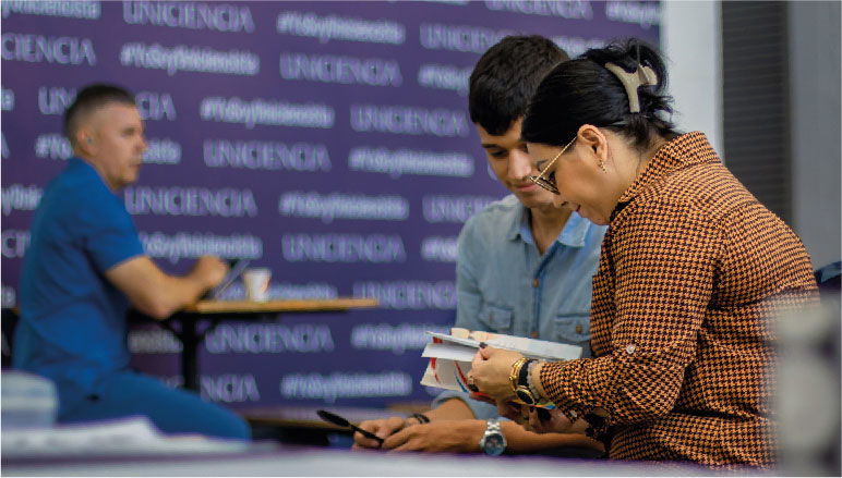 Estudiantes de UNICIENCIA en jornada diurna con Plan Beca